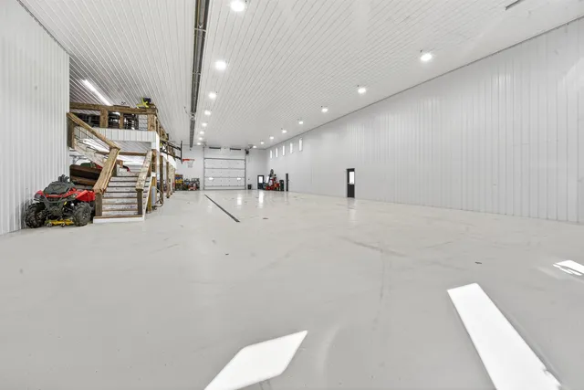 $1,399,900 | 5304 Sampson Road, Abrams, WI 54101