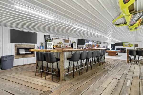 $1,399,900 | 5304 Sampson Road, Abrams, WI 54101