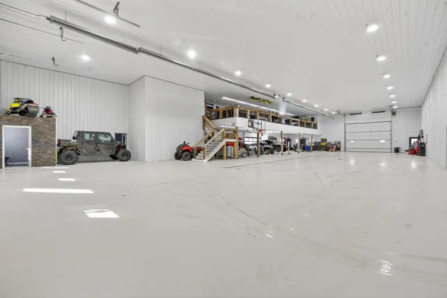 $1,499,900 | 5304 Sampson Road, Abrams, WI 54101