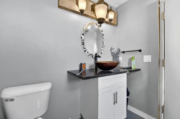 $1,399,900 | 5304 Sampson Road, Abrams, WI 54101