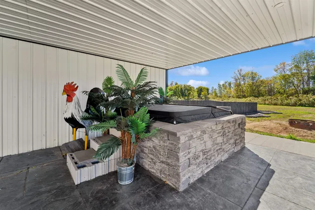 $1,499,900 | 5304 Sampson Road, Abrams, WI 54101