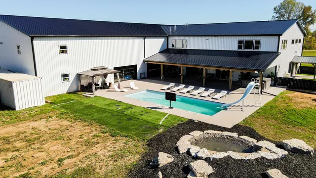 $1,399,900 | 5304 Sampson Road, Abrams, WI 54101