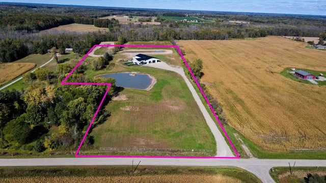 $1,499,900 | 5304 Sampson Road, Abrams, WI 54101