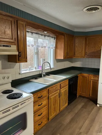$65,000 | 422 South Jefferson Street, Montpelier, IN 47359