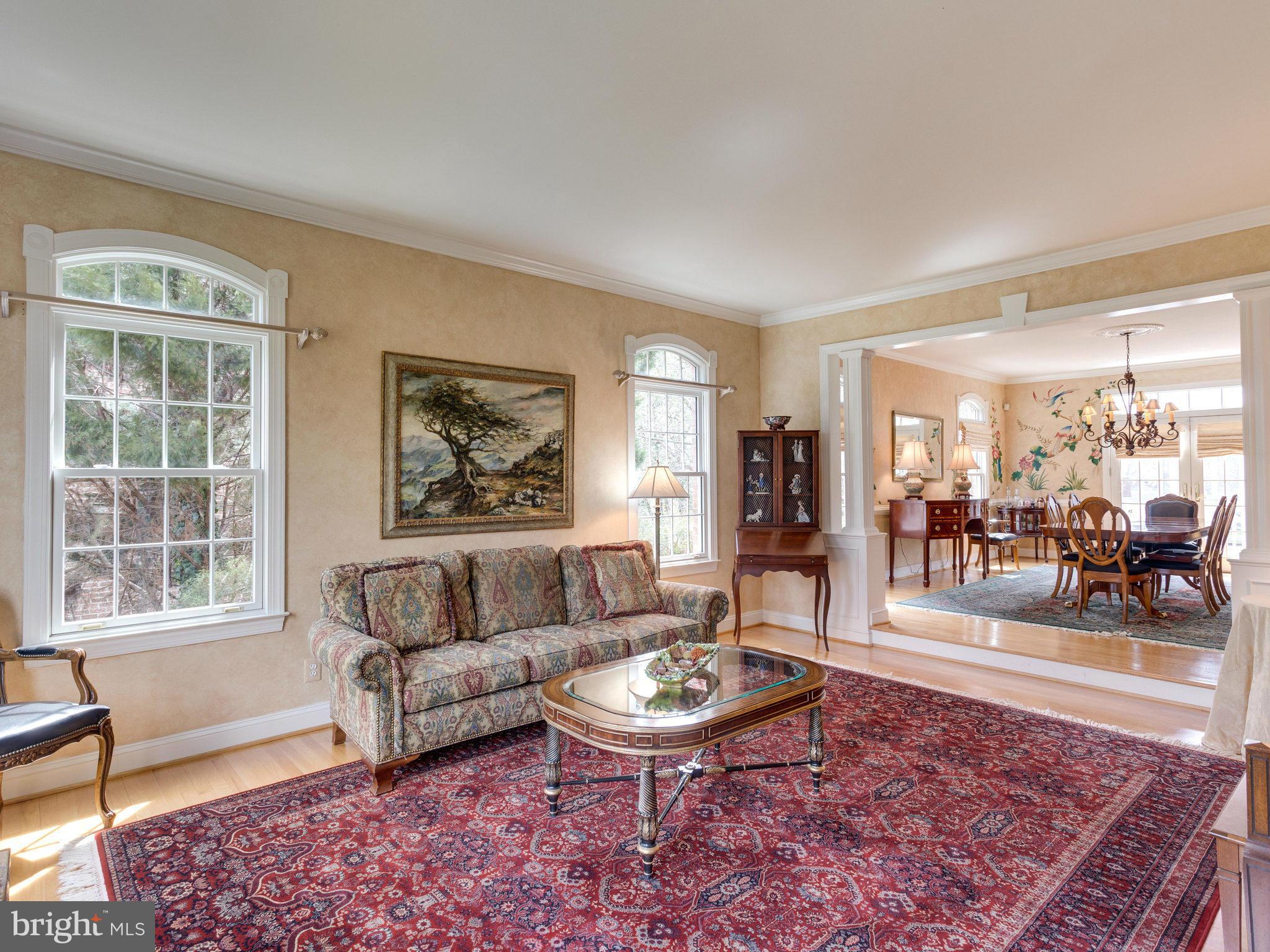1416 Kurtz Road McLean, VA 22101 - Photo 3 of 30 Living Room