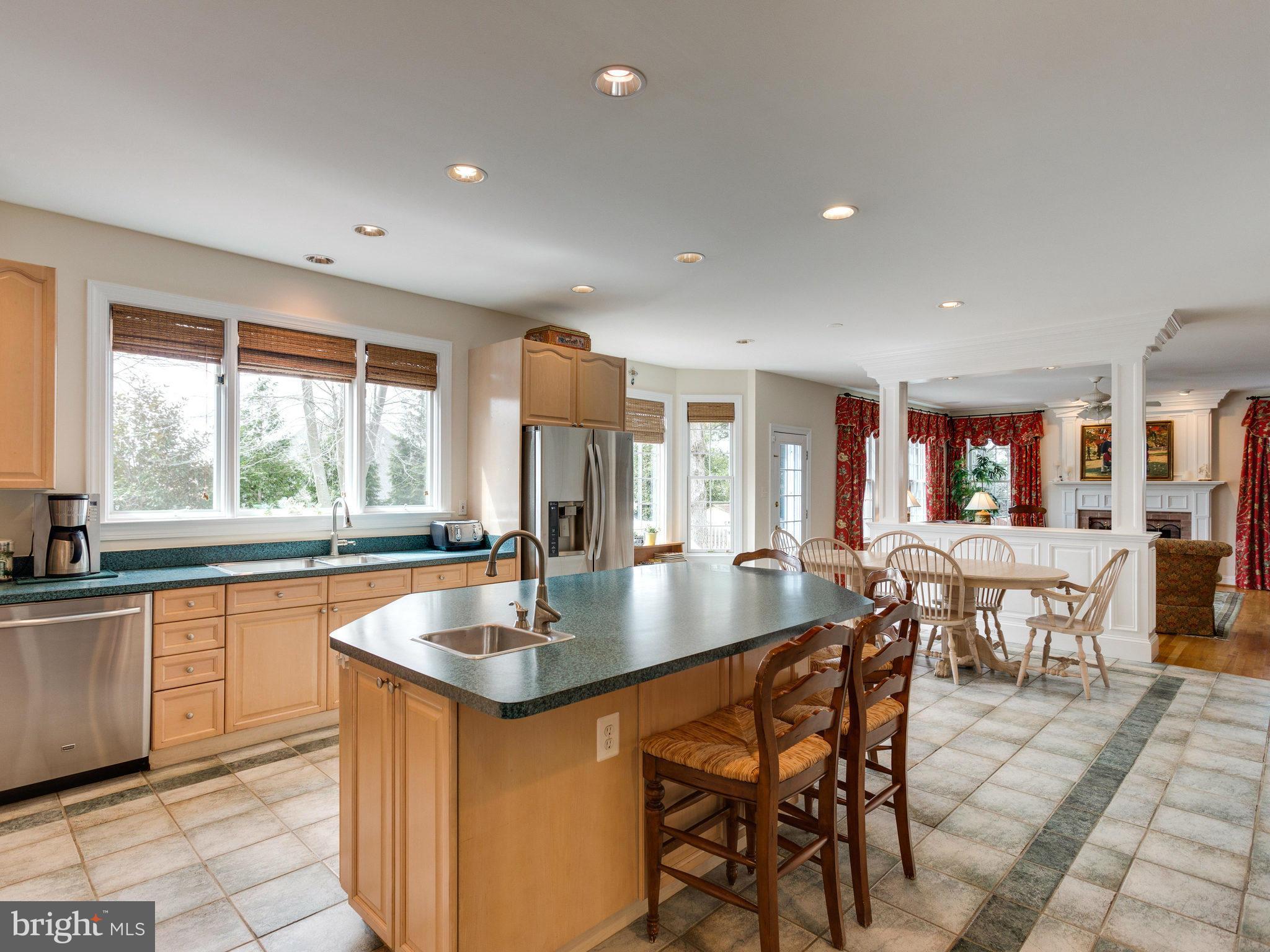 1416 Kurtz Road McLean, VA 22101 - Photo 6 of 30 Kitchen