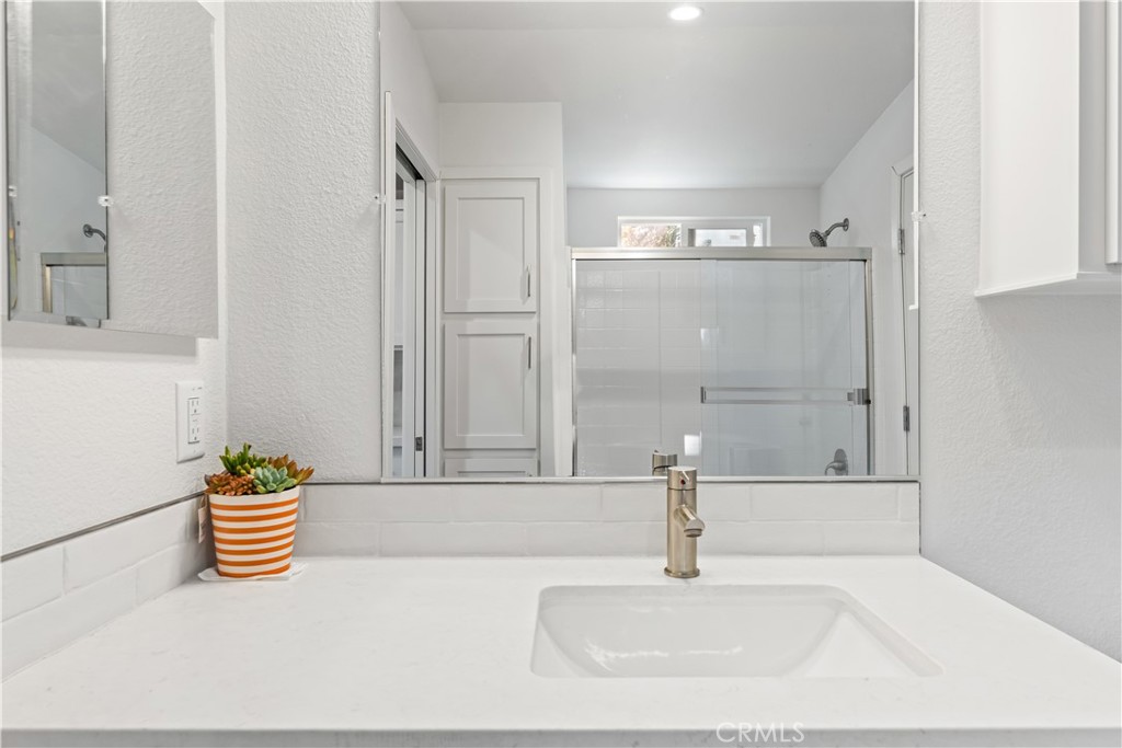 10799 Sherman Grove Avenue, Unit 61 Sunland, CA 91040 - Photo 18 of 29