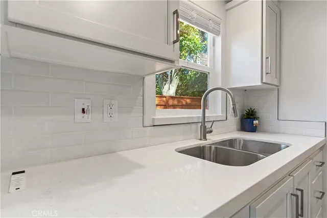 a close view of sink and tap