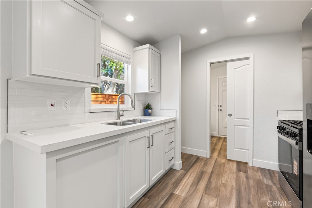 10799 Sherman Grove Avenue, Unit 61 Sunland, CA 91040 - Photo 10 of 29