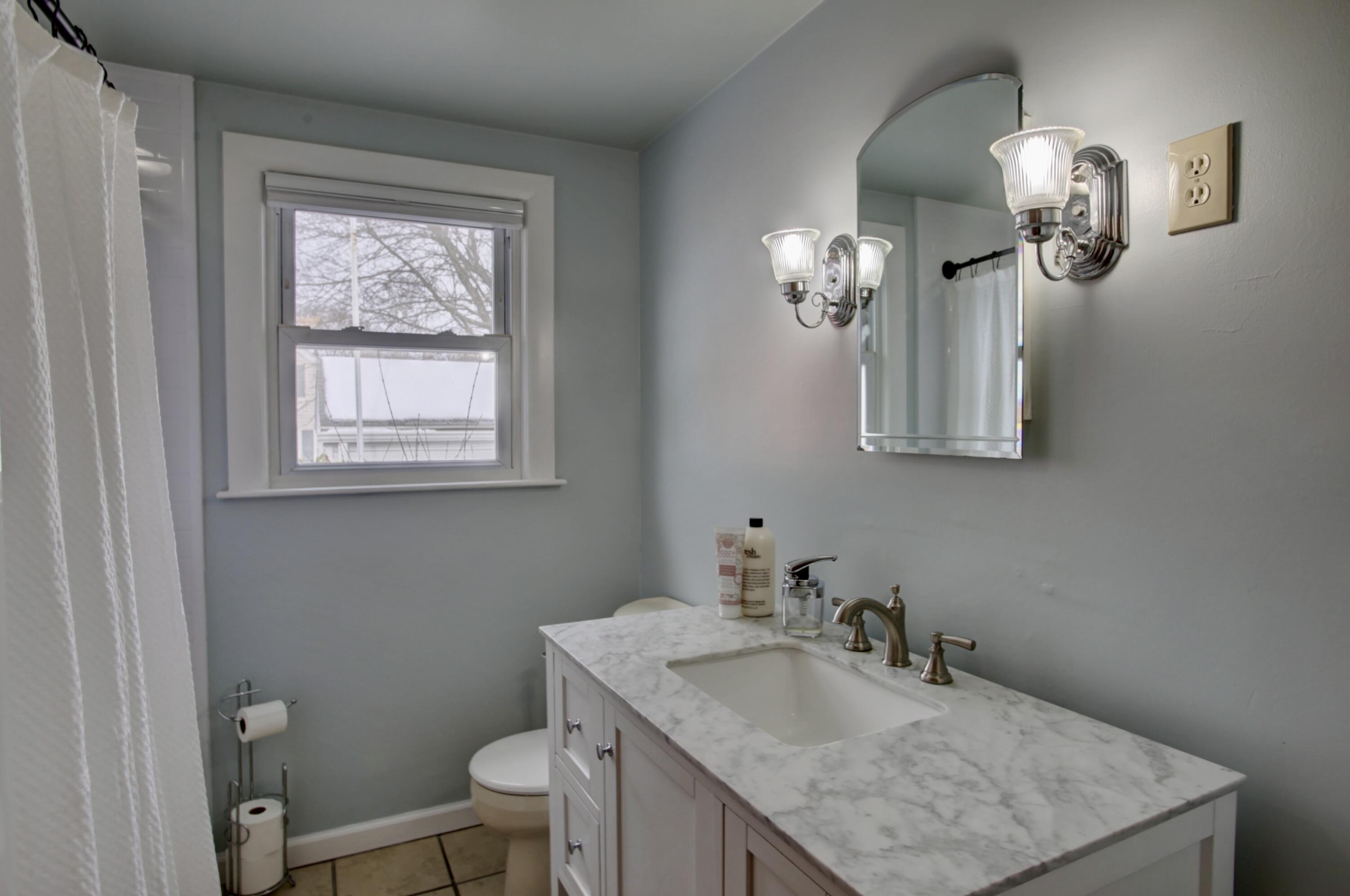 19 Williston Road South Portland, ME 04106 - Photo 14 of 20 IMG_1286