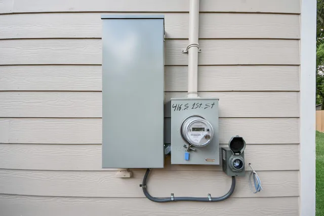 $324,900 | 416 South 1st Street, La Porte, TX 77571