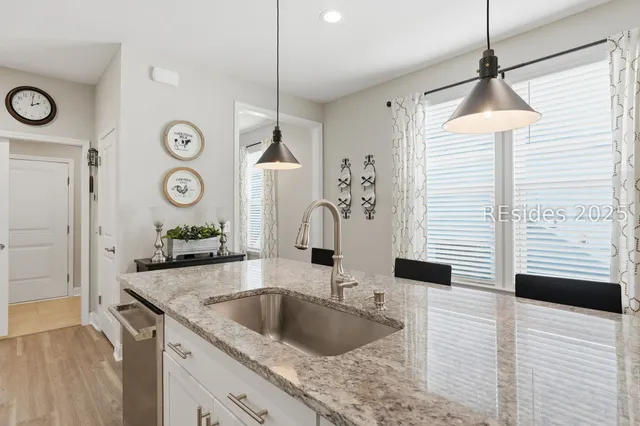 $495,000 | 1463 Dreamscape Drive, Bluffton, SC 29909