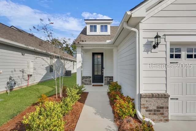 $495,000 | 1463 Dreamscape Drive, Bluffton, SC 29909