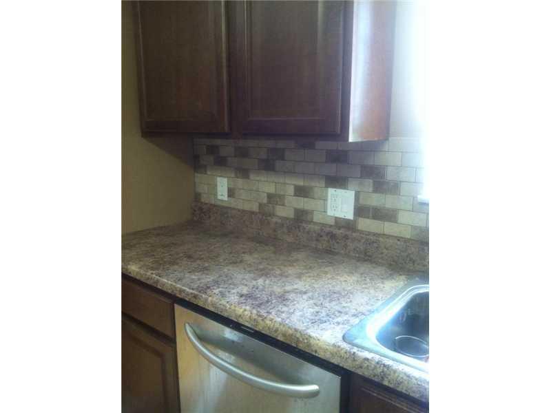 224 Park Road Beaver Falls, PA 15010 - Photo 8 of 19 Kitchen.