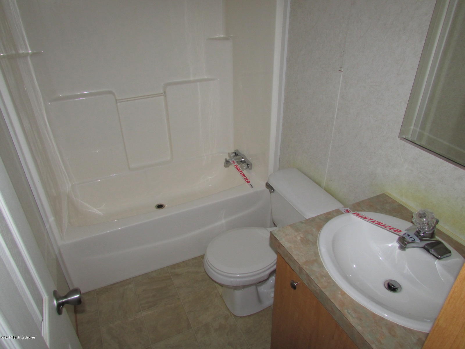 837 Constantine Road Cecilia, KY 42724 - Photo 5 of 13 bathroom 2