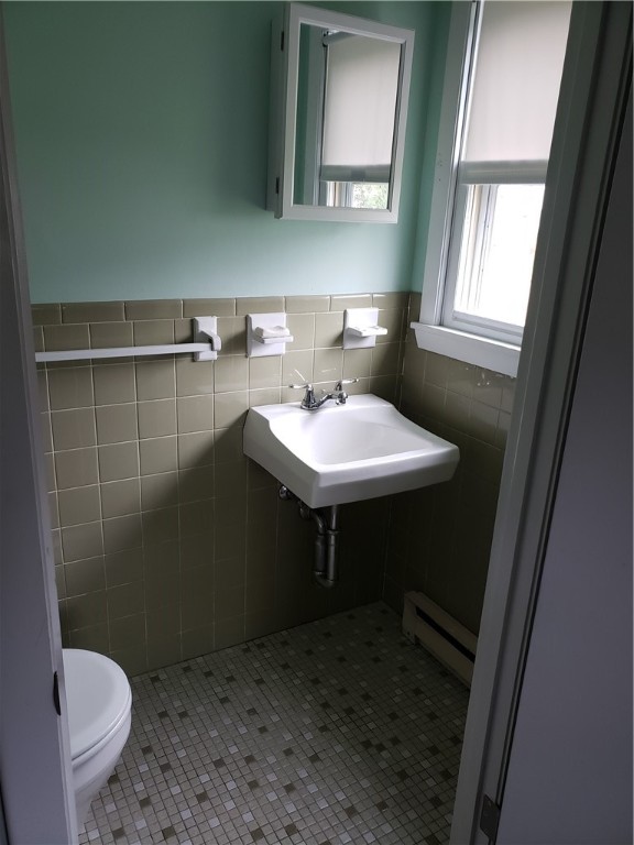 3 Gail Court Coventry, RI 02816 - Photo 11 of 39 Half Bath off Master Bedroom