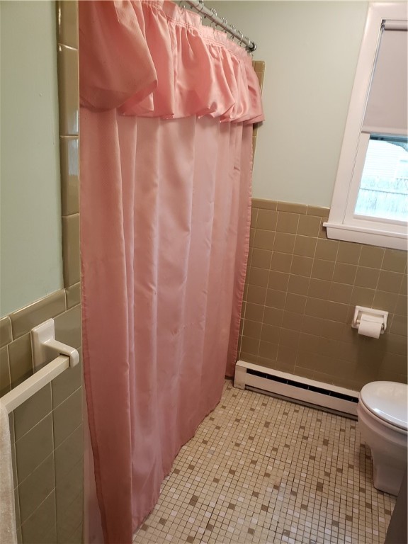 3 Gail Court Coventry, RI 02816 - Photo 7 of 39 Main Bath Shower