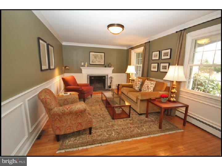 1028 Millbrook Road Berwyn, PA 19312 - Photo 3 of 25 a living room with furniture and a window