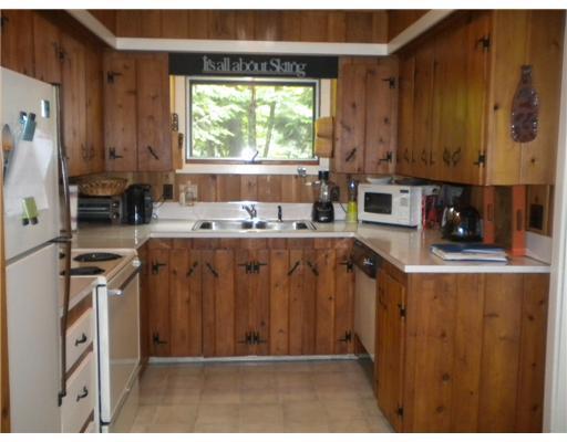 1009 Poplar Stream Road Carrabassett Valley, ME 04947 - Photo 4 of 16 Kitchen.