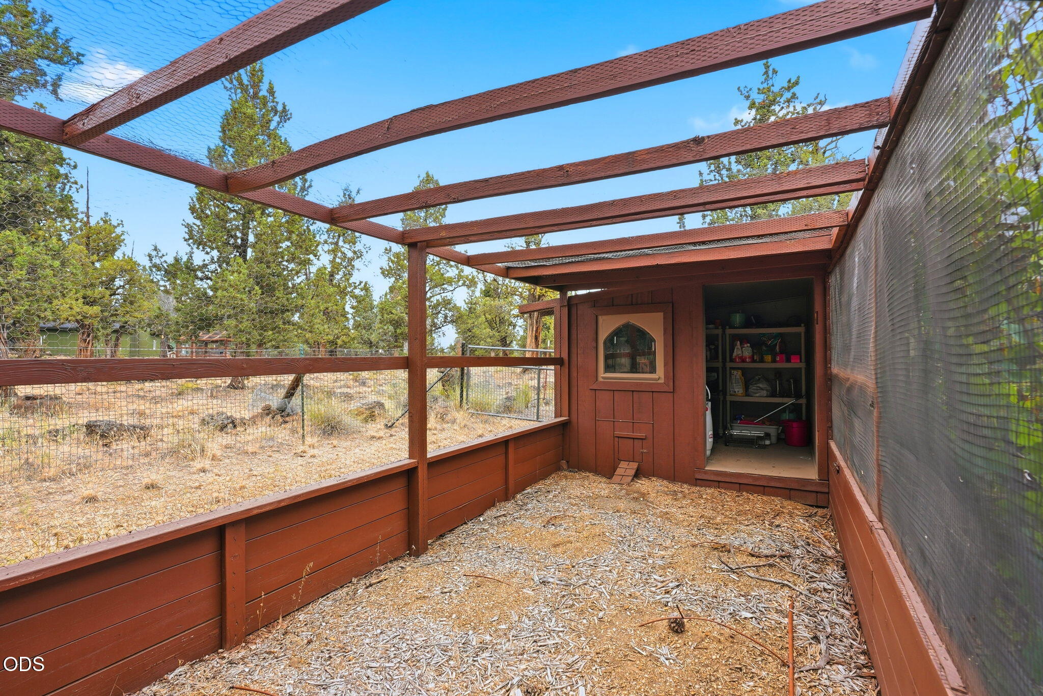 67295 Gist Road Bend, OR 97703 - Photo 45 of 57