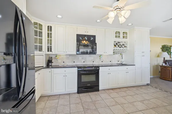 $3,000,000 | 8515 Deep Cove Road, Easton, MD 21601