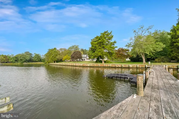 $3,000,000 | 8515 Deep Cove Road, Easton, MD 21601