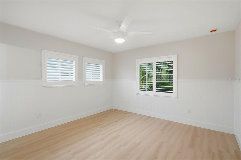 15814 3rd Street East Redington Beach, FL 33708 - Photo 14 of 38 Gallery Image 14