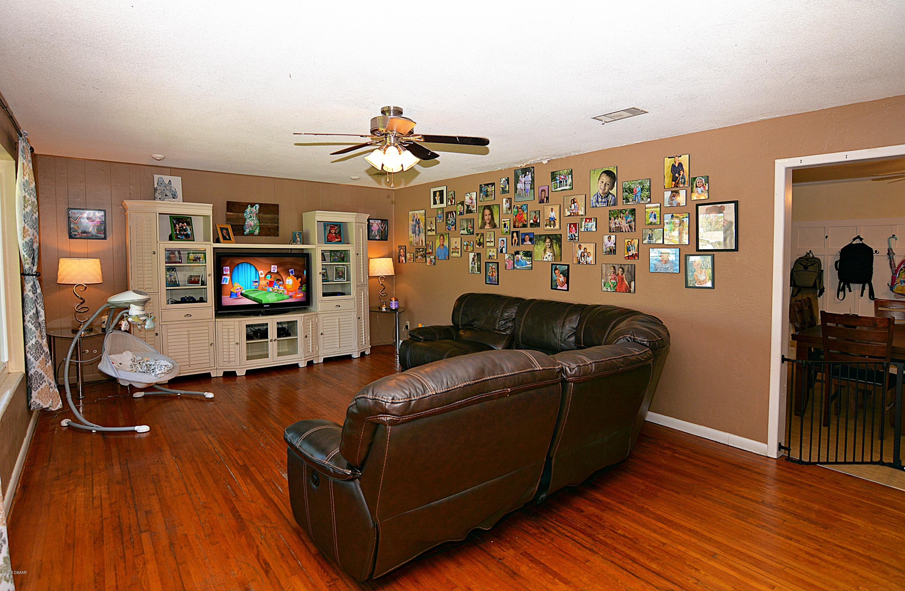 923 Valencia Road South Daytona, FL 32119 - Photo 3 of 33 LMP 0011