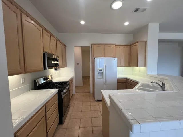 $2,750 | 13633 Overlook Drive, Desert Hot Springs, CA 92240