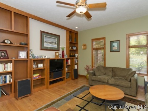 2309 Mariners Point Lane Springfield, IL 62712 - Photo 8 of 24