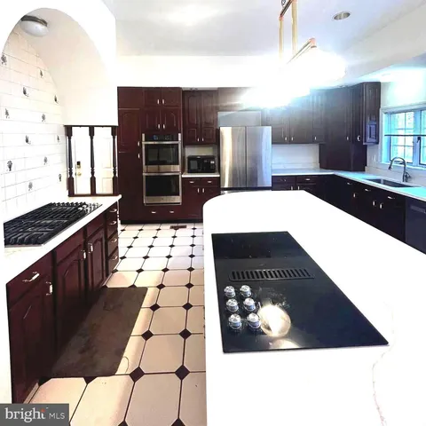 $8,900 | 914 Helga Place, McLean, VA 22102