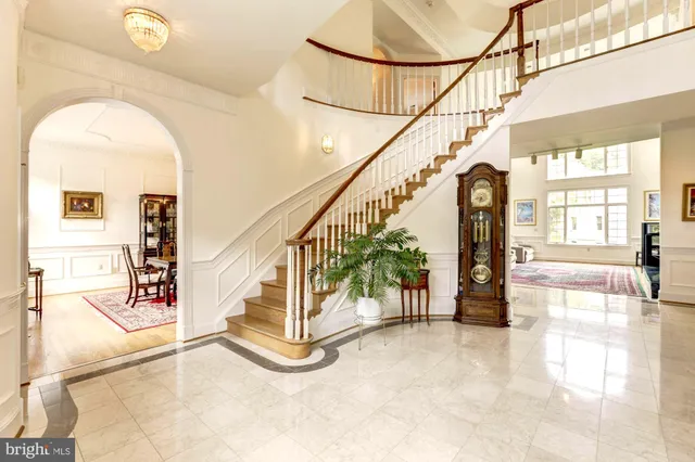 $8,900 | 914 Helga Place, McLean, VA 22102