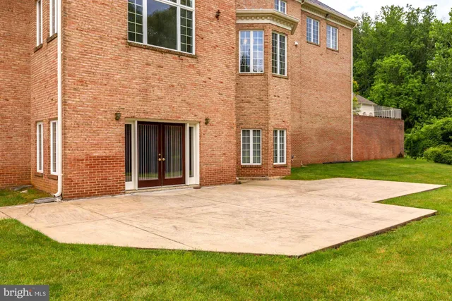 $8,900 | 914 Helga Place, McLean, VA 22102