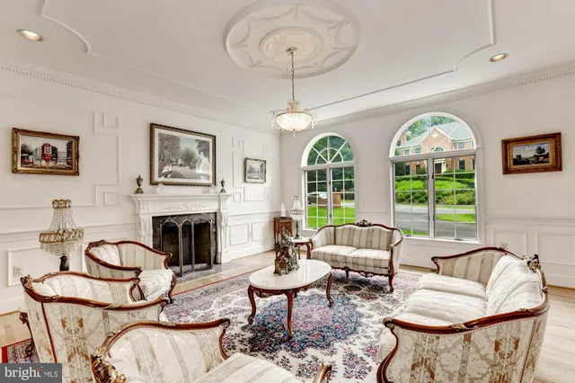 $8,900 | 914 Helga Place, McLean, VA 22102