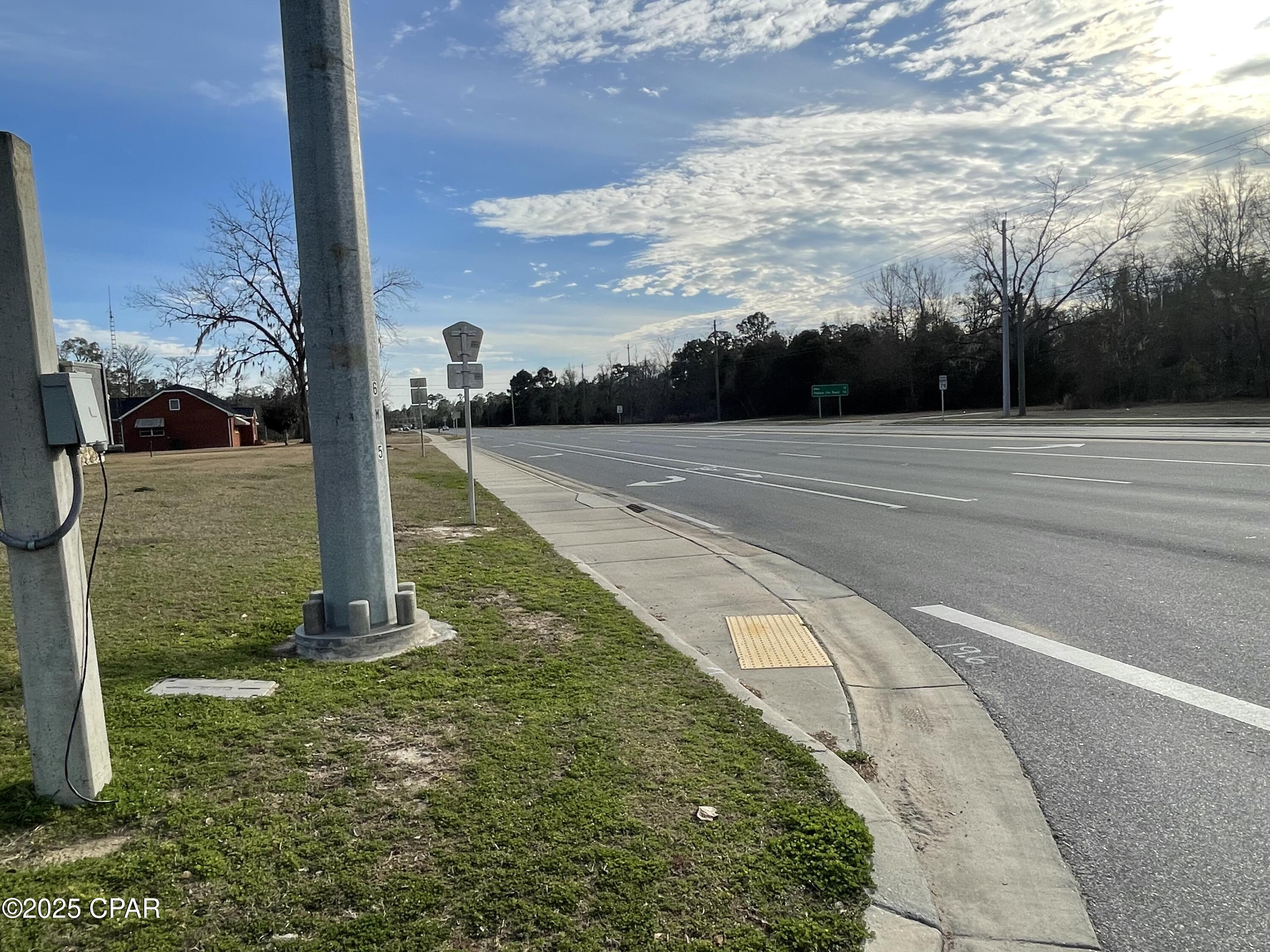 2902 Moss Hill Road Vernon, FL 32462 - Photo 9 of 13