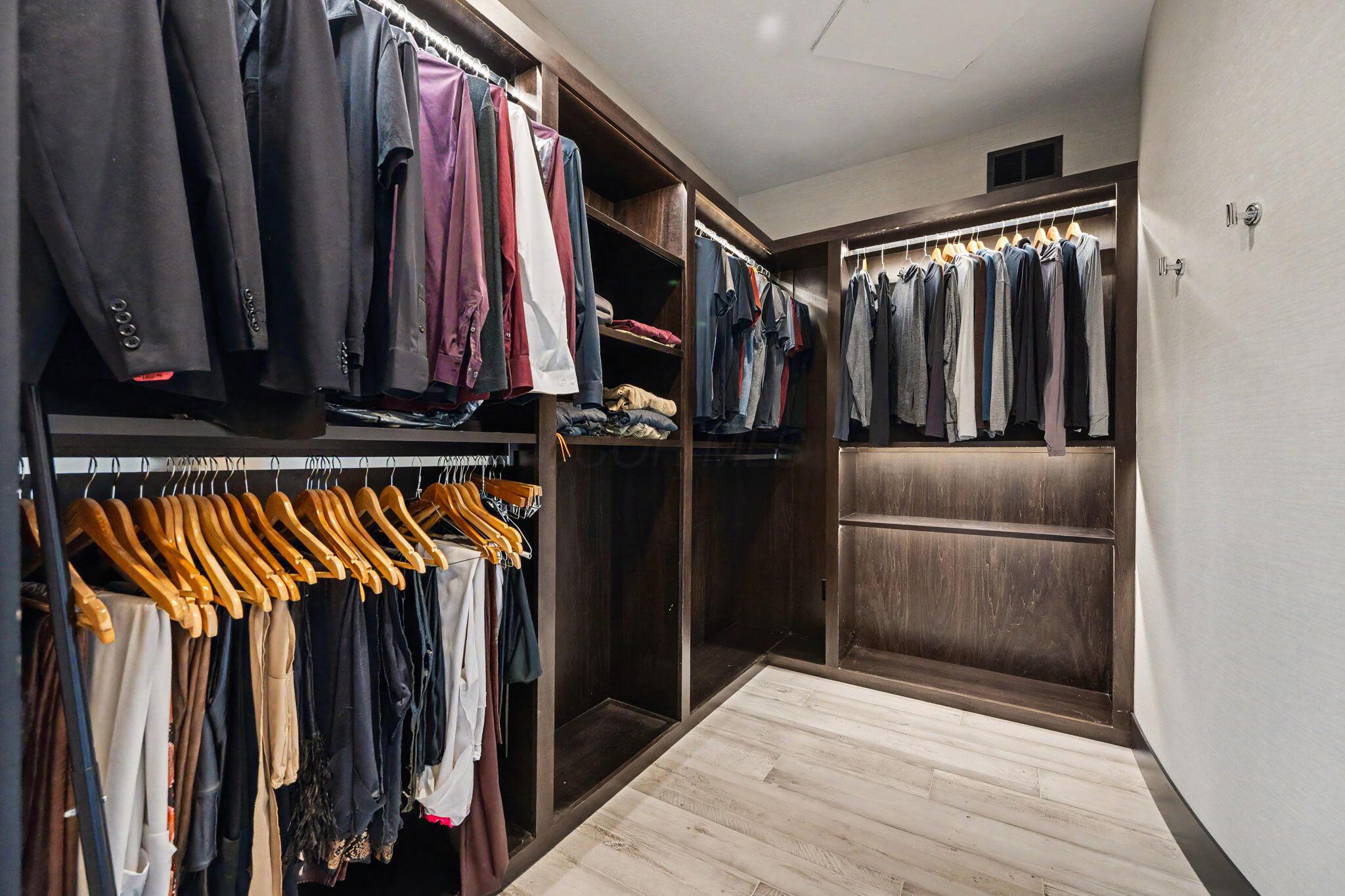 7691 Perry Road Delaware, OH 43015 - Photo 36 of 93 Primary Closet