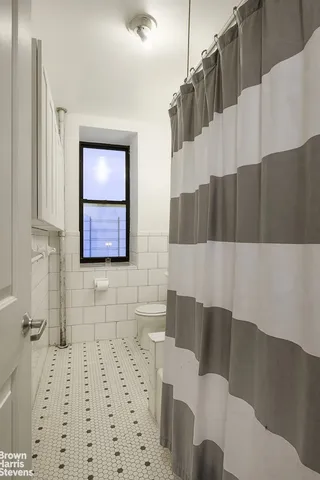 $575,000 | 170 Lenox Avenue, Unit 2A | Harlem