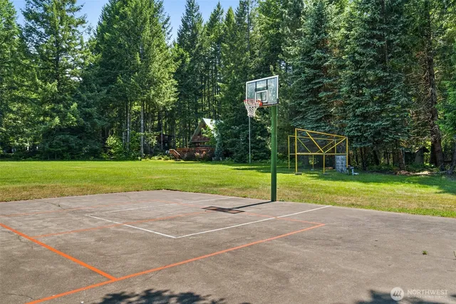 a view of a basketball court