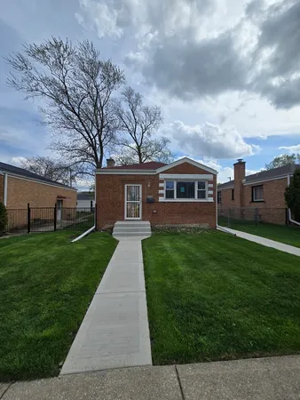 $280,000 | 3416 Adams Street, Bellwood, IL 60104