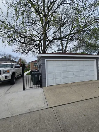 $280,000 | 3416 Adams Street, Bellwood, IL 60104