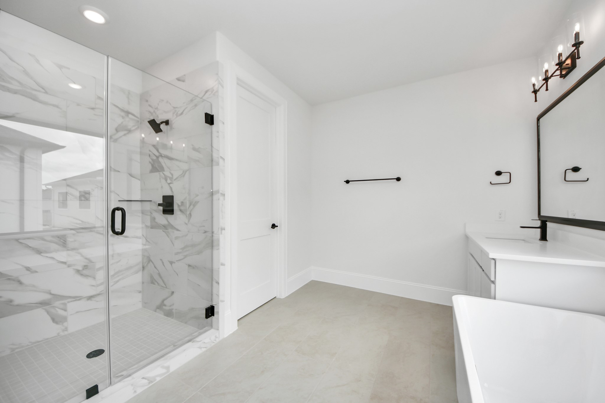 12010 Royal Oaks Banner Way Houston, TX 77082 - Photo 21 of 43 a bathroom with a sink and shower