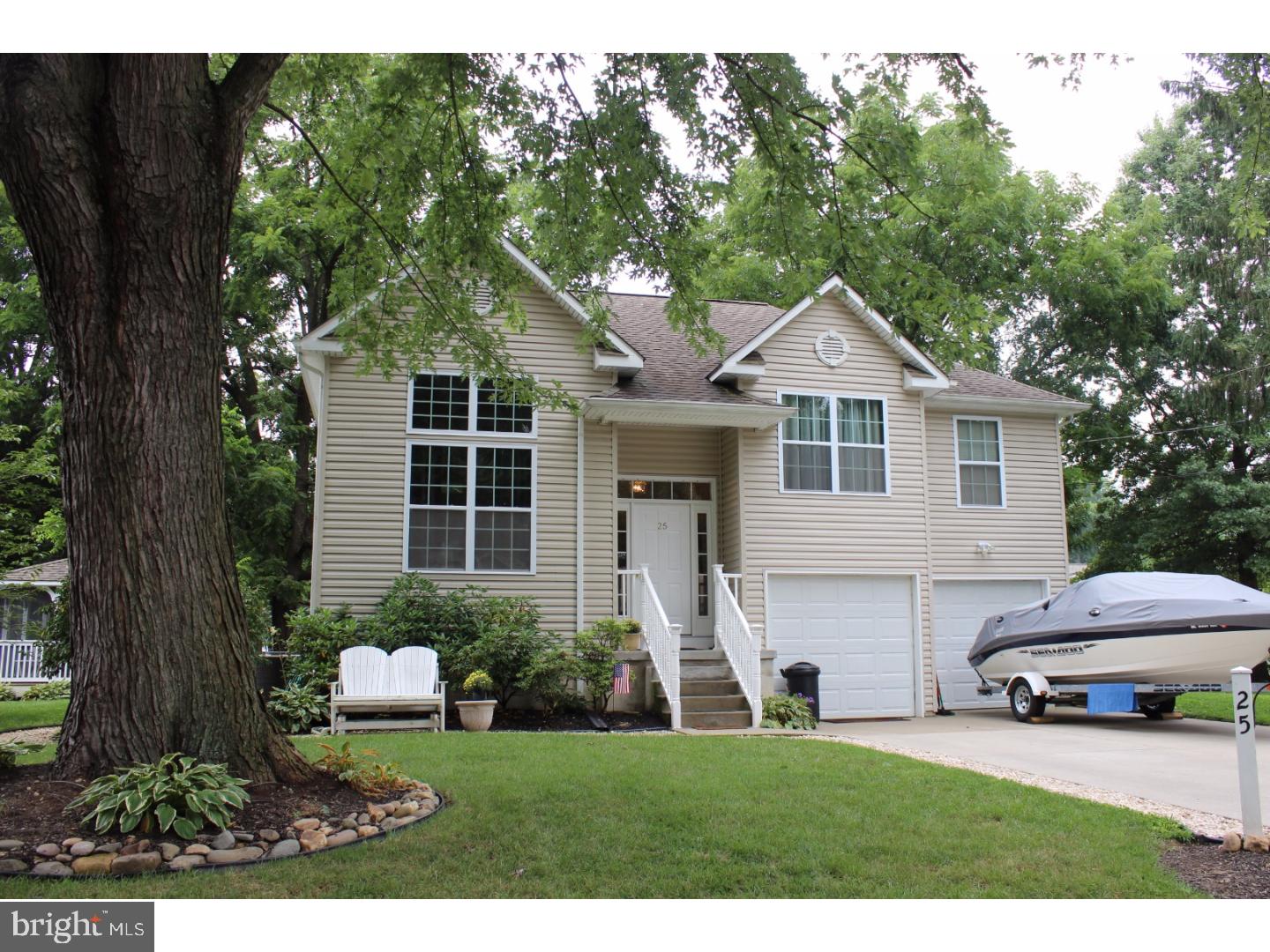 25 Quaker Road Pennsville, NJ 08070 - Photo 2 of 24