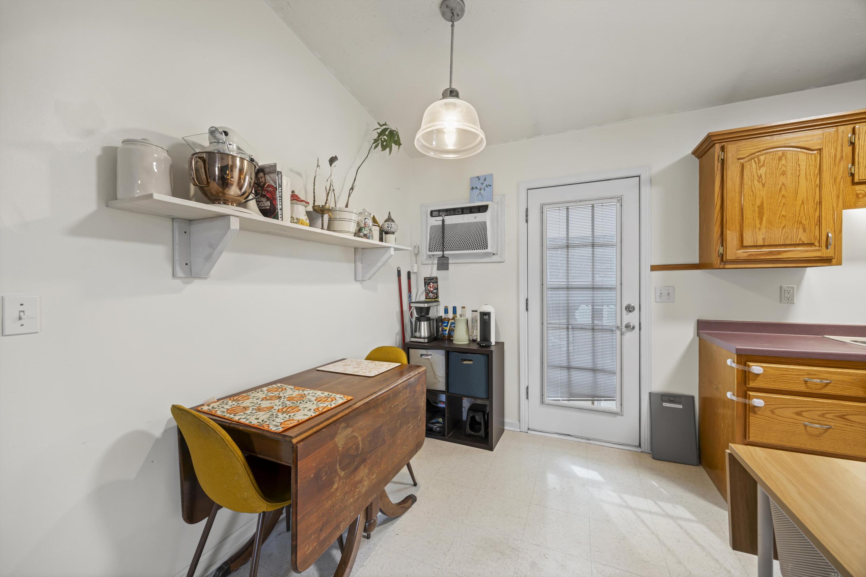 224 Gail Lane Dayton, TN 37321 - Photo 6 of 17 07-090A1078