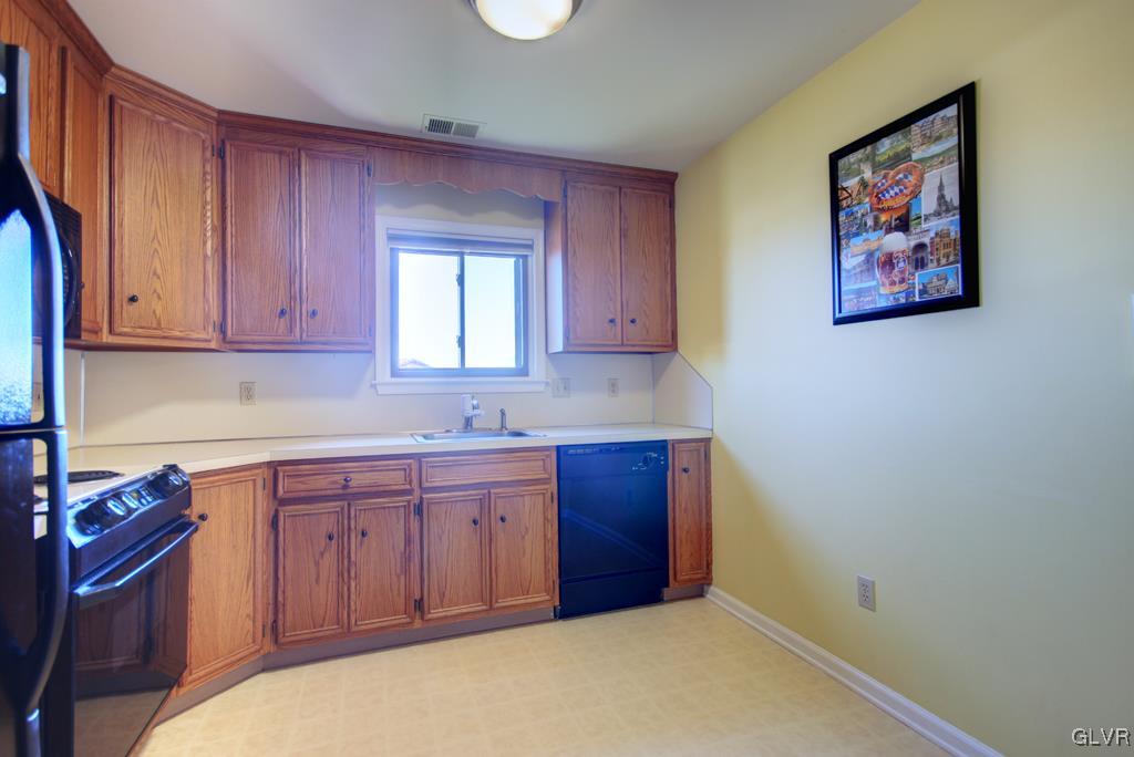 930 Cold Spring Road, Unit 12 Allentown, PA 18103 - Photo 6 of 18 Gallery Image 6