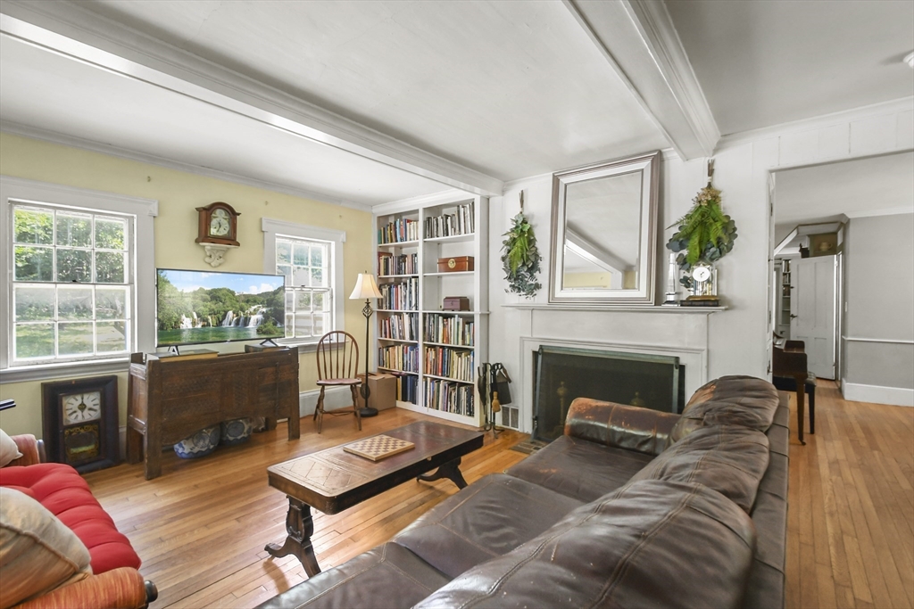 2 Lawrence Road Boxford, MA 01921 - Photo 3 of 30