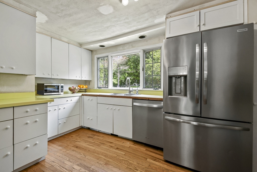 2 Lawrence Road Boxford, MA 01921 - Photo 7 of 30