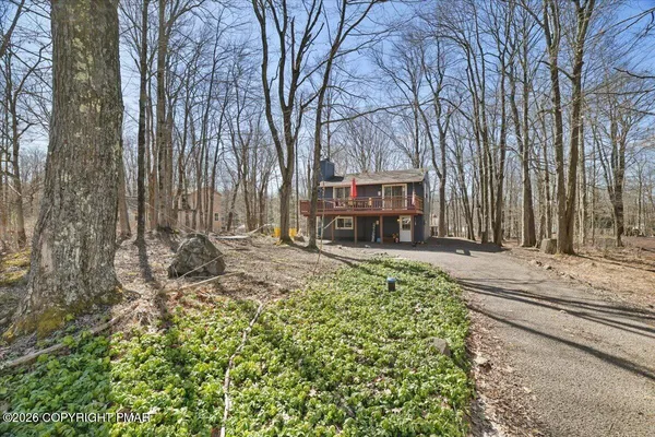 $2,200 | 257 Farmers Drive, Pocono Lake, PA 18347