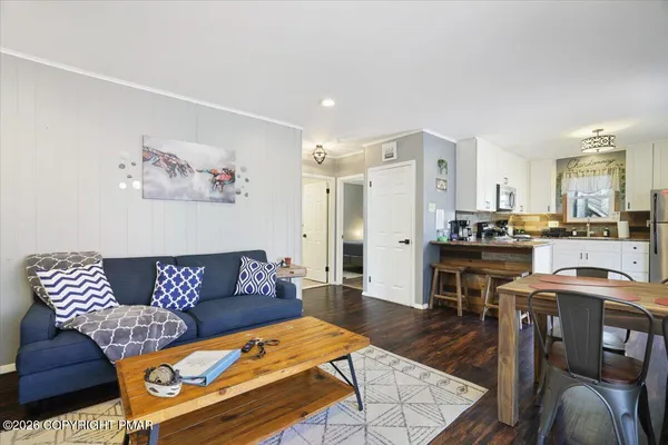 $2,200 | 257 Farmers Drive, Pocono Lake, PA 18347