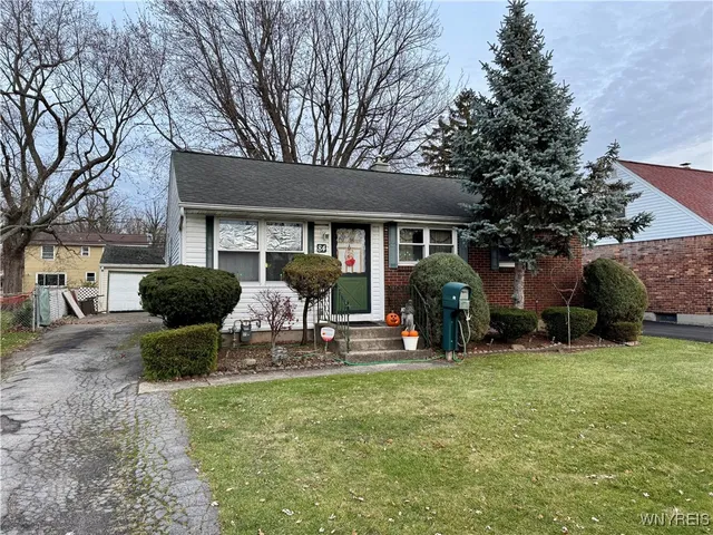$185,000 | 84 Loretto Drive, Cheektowaga, NY 14225