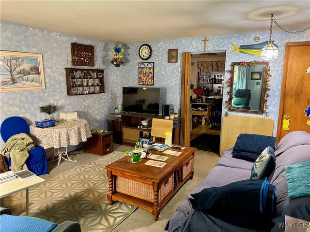 $185,000 | 84 Loretto Drive, Cheektowaga, NY 14225